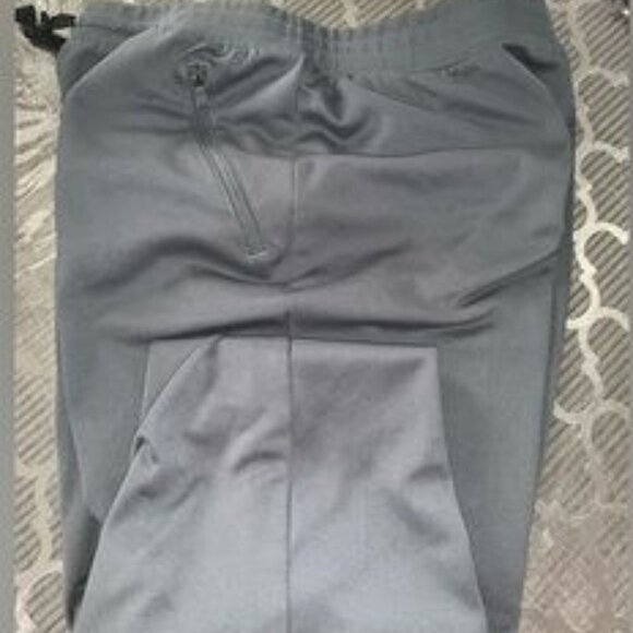 Under Armour Boys Loose Fit Tapered Athletic Pant Sz L - Picture 4 of 6